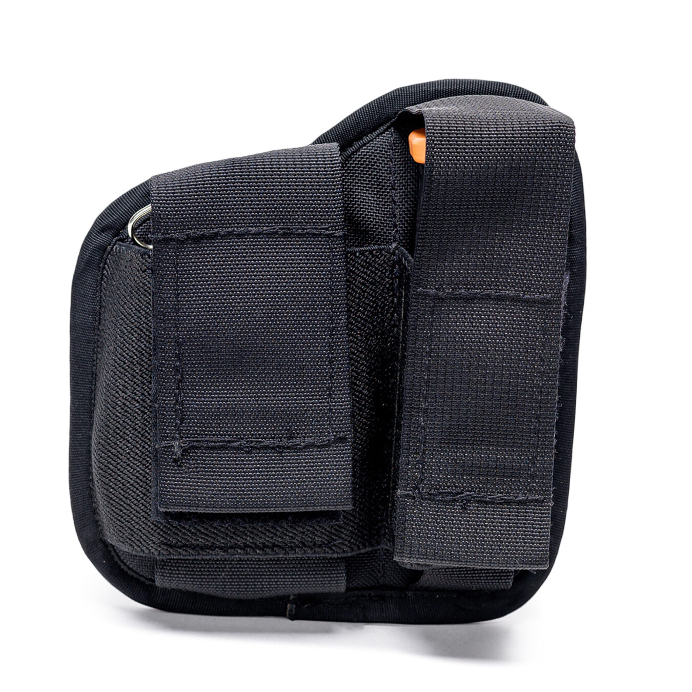 פאוץ' אזיקים ומחסנית אקדח